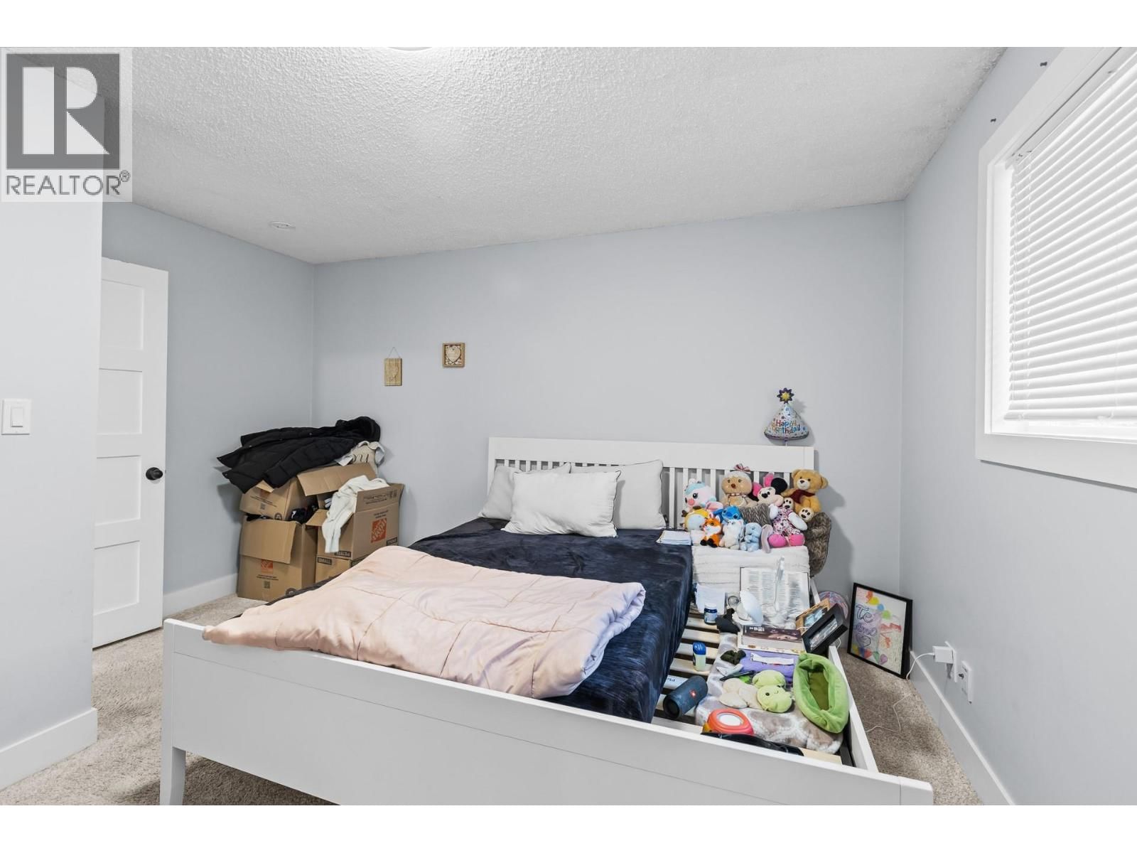 714 YOUNG ROAD Image 20