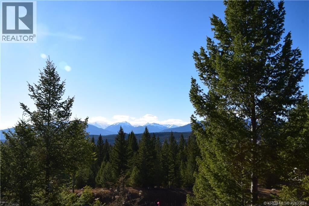 7066 WHITE TAIL Lane, Radium Hot Springs, British Columbia V0A 1M0