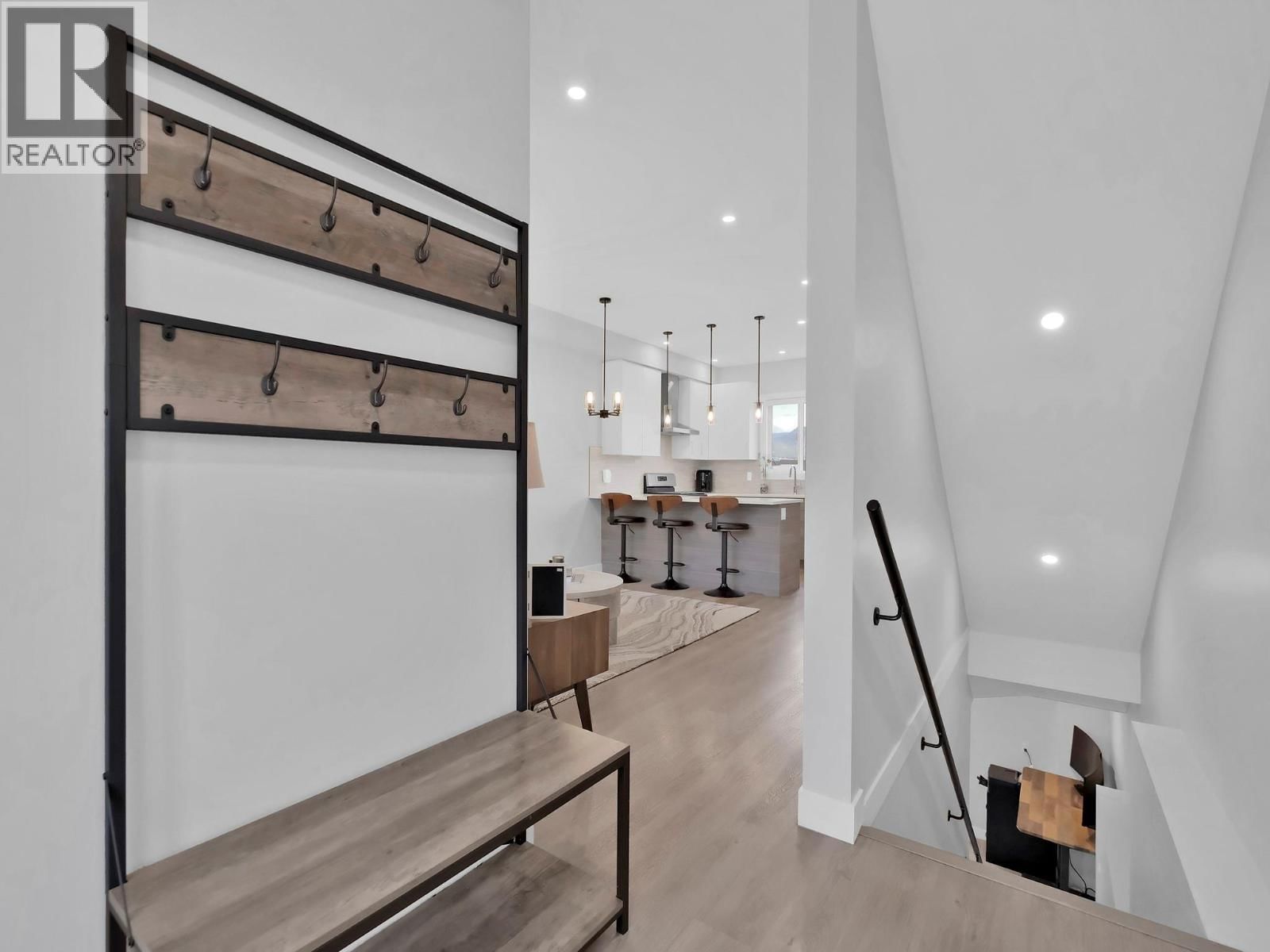 105 - 253 NORTON STREET Image 16