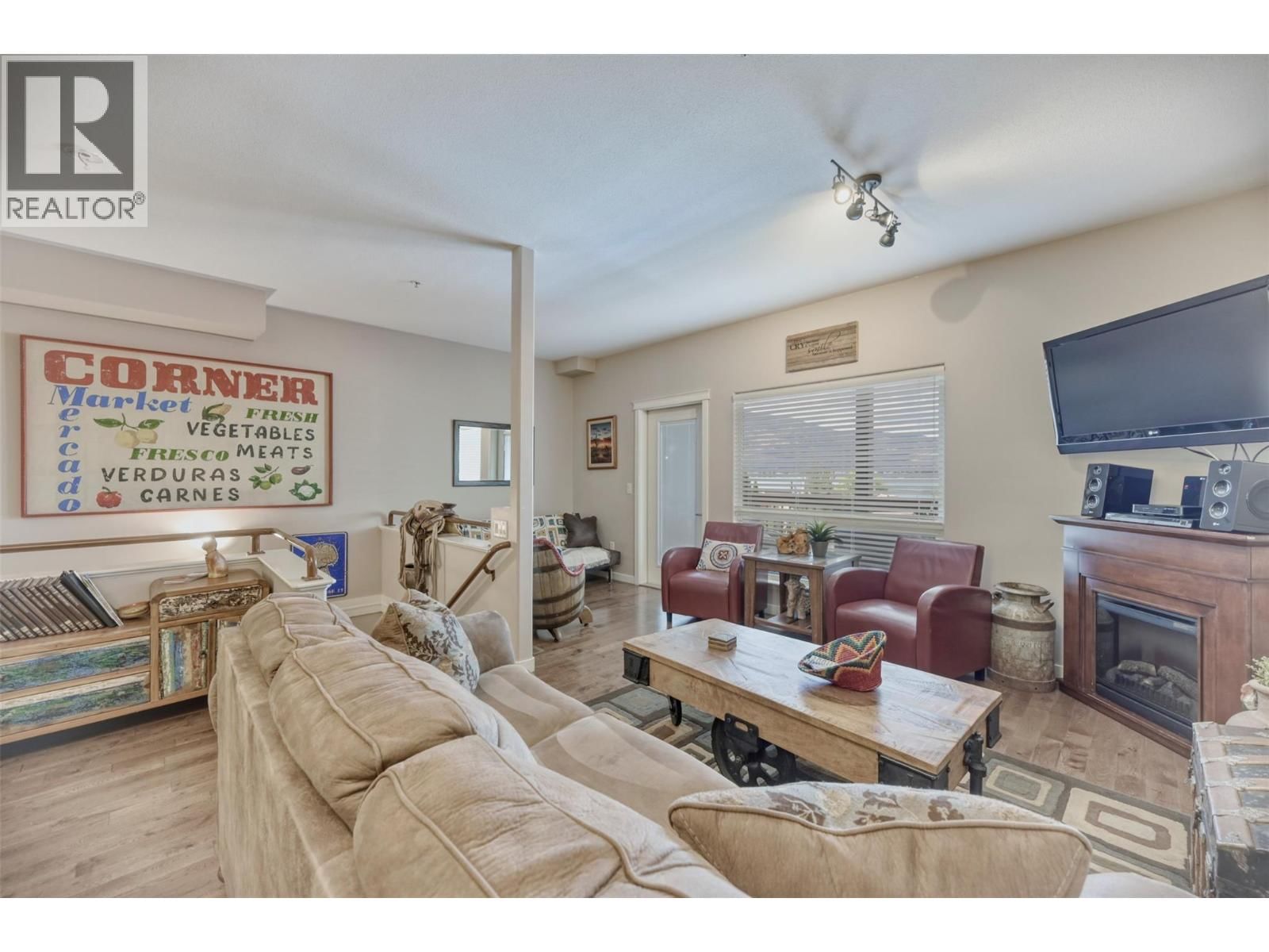 4300 44TH Avenue, Osoyoos, British Columbia V0H 1V6