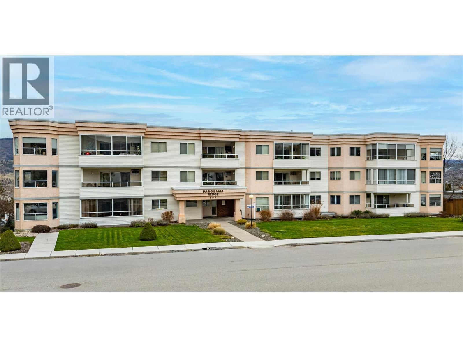 1445 Halifax Street, Penticton, British Columbia V2A 8M8