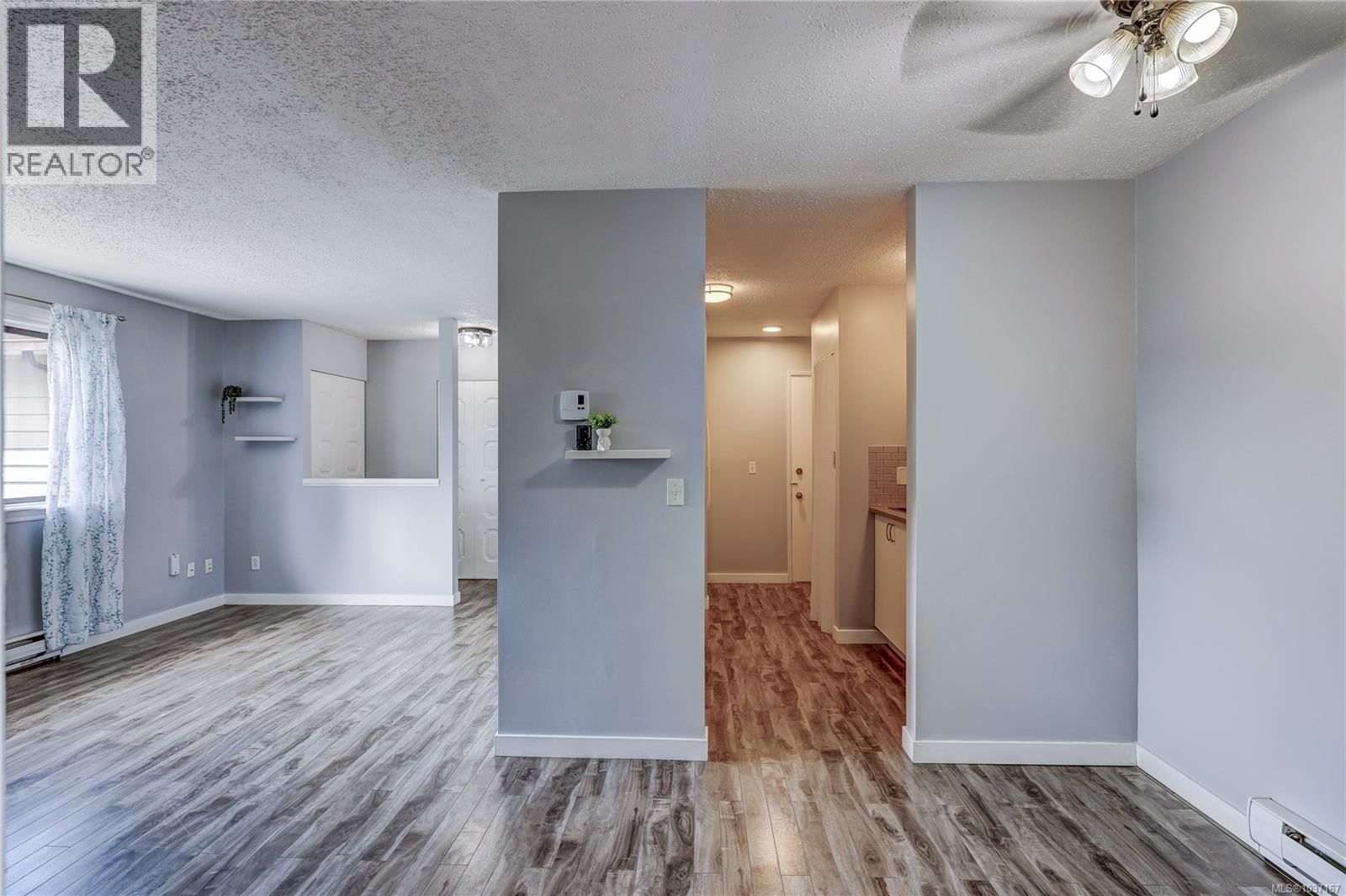 40 25 Pryde Avenue property photo