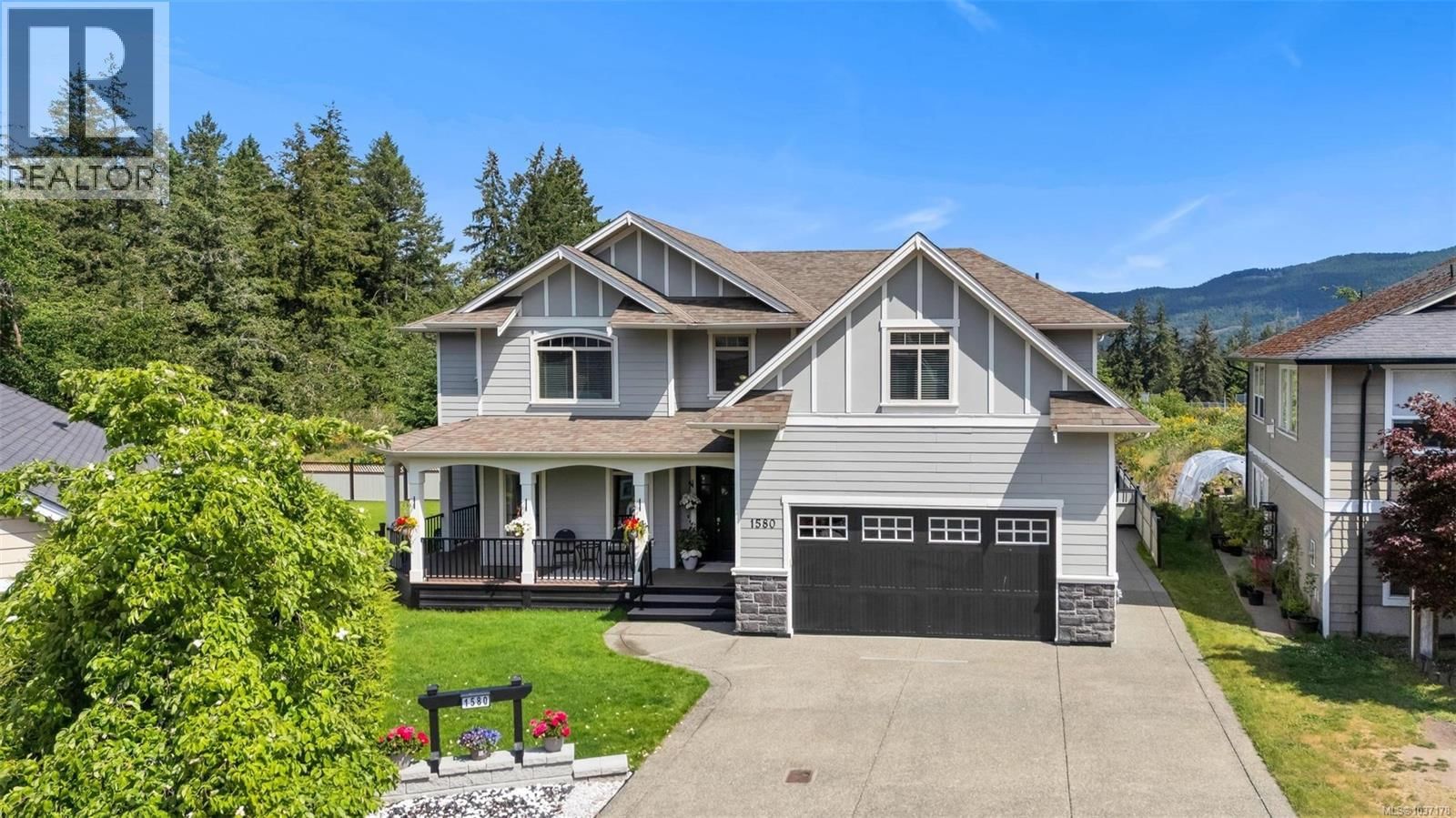 1580 Nimpkish Place property photo