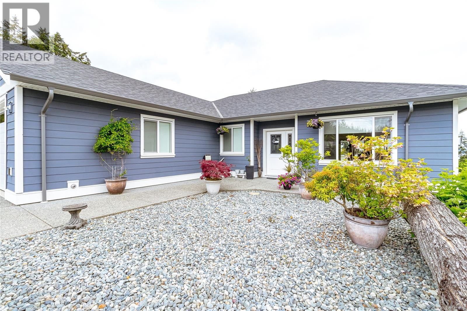 3205 Douglas Street property photo