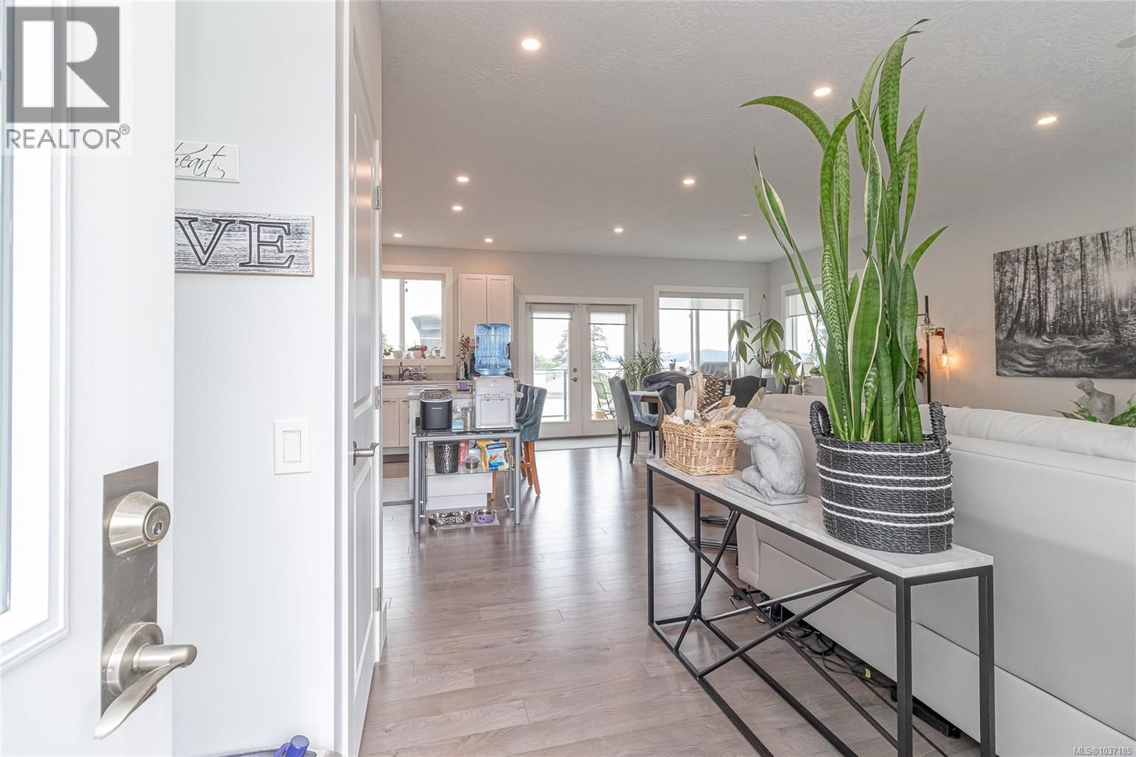3205 Douglas Street property photo