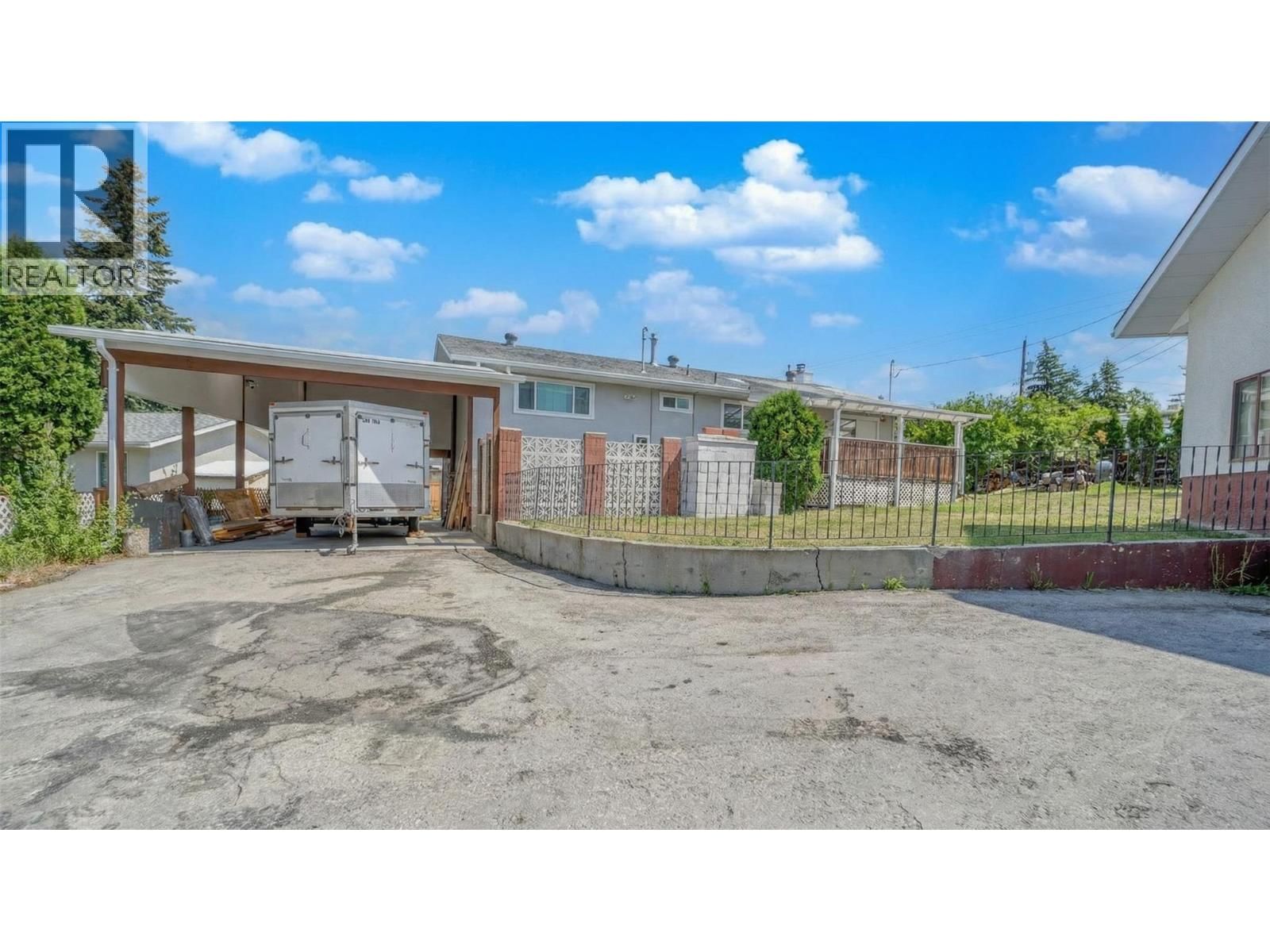 1405 2A AVENUE SOUTH Image 38