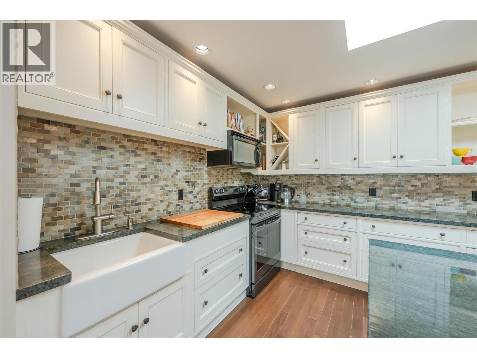 5545 SAWMILL ROAD Image 9