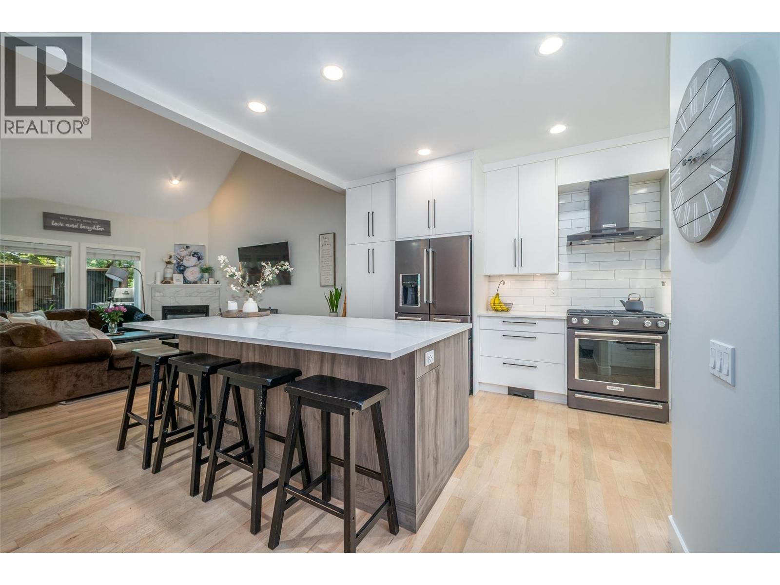 106 - 690 LEQUIME ROAD Image 8