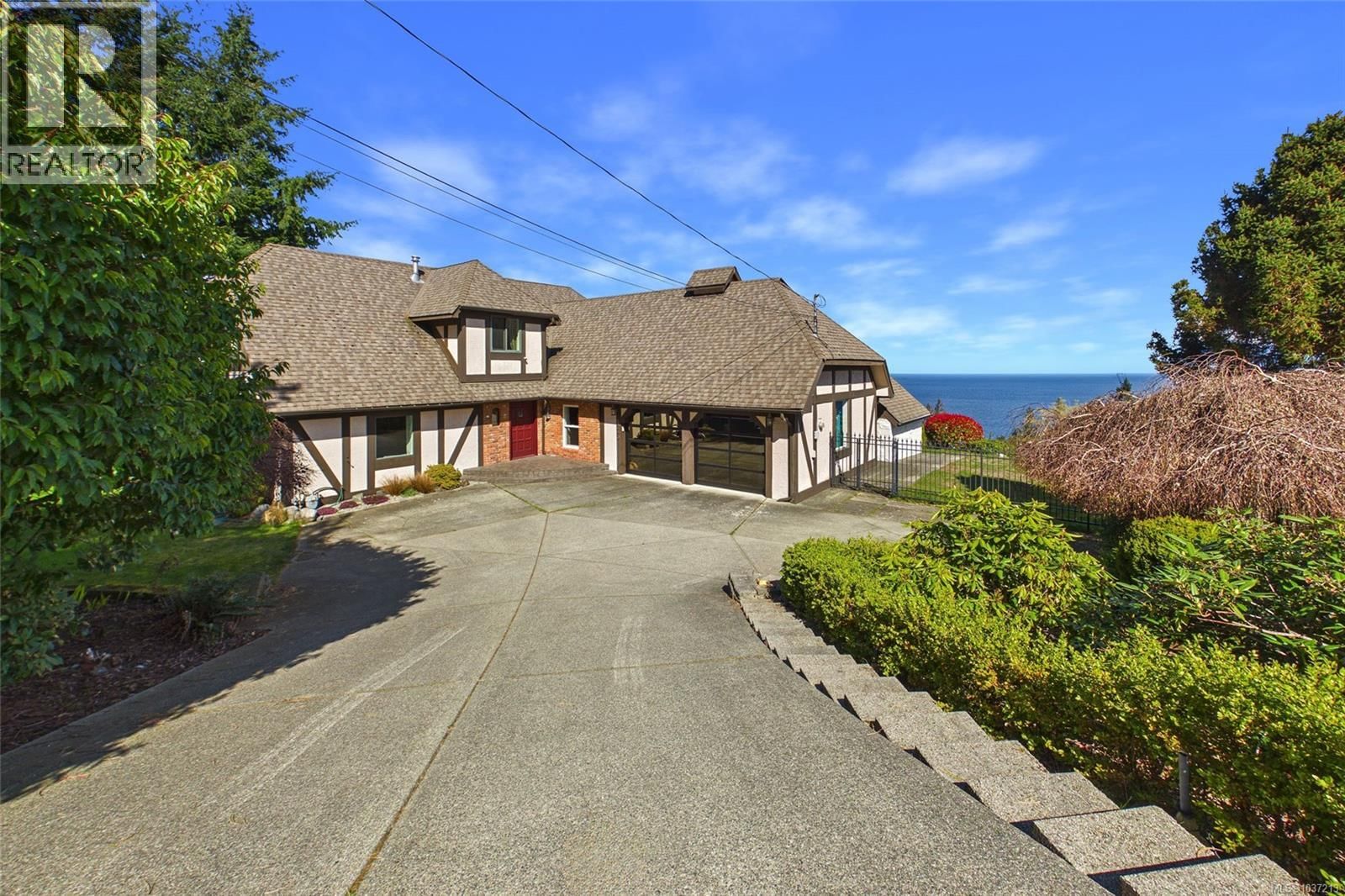 5246 Lost Lake Road property photo