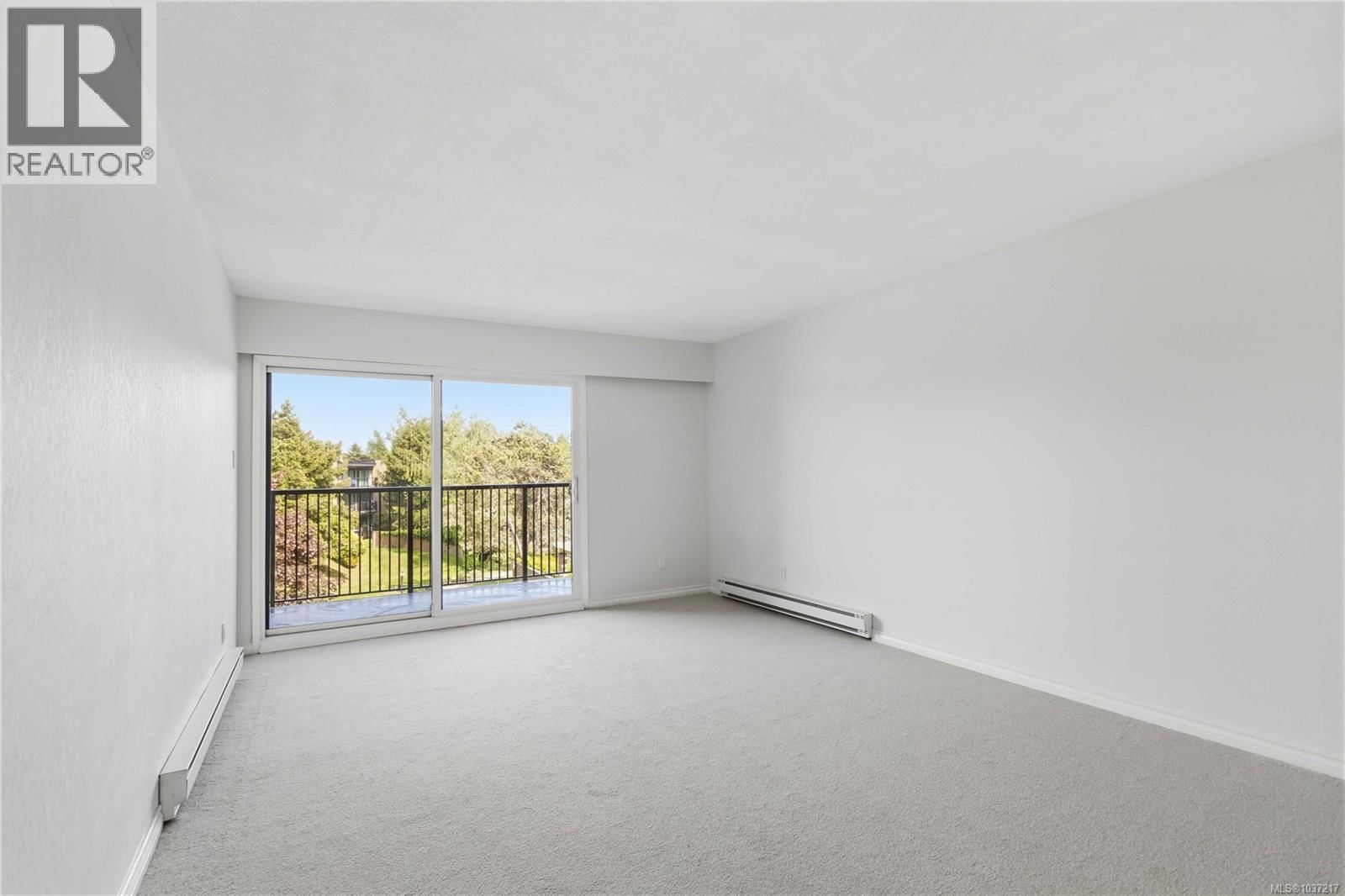 305 1870 McKenzie Avenue property photo