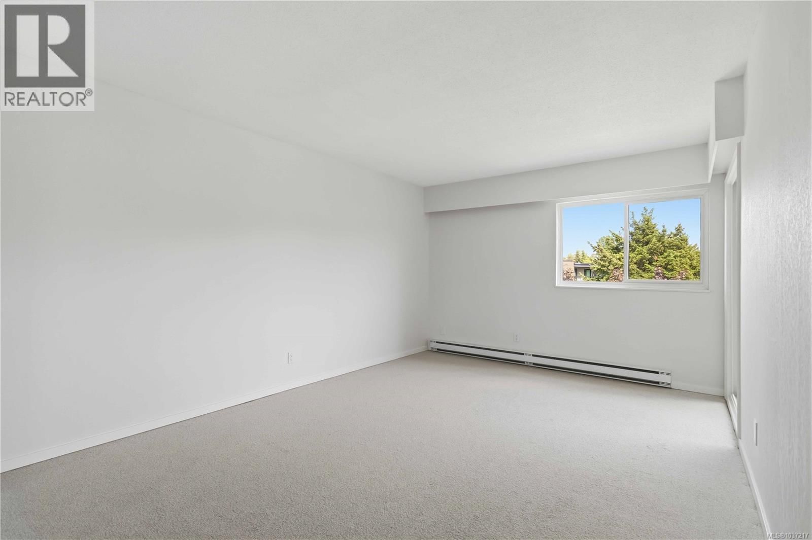 305 1870 McKenzie Avenue property photo