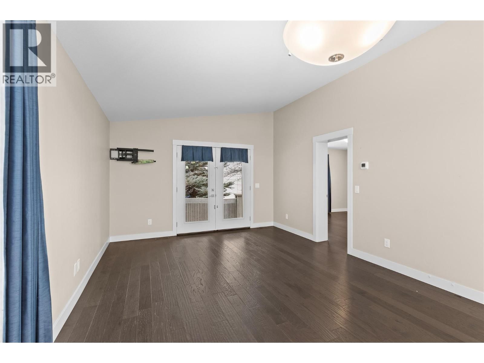 63 - 2100 55 AVENUE Image 13