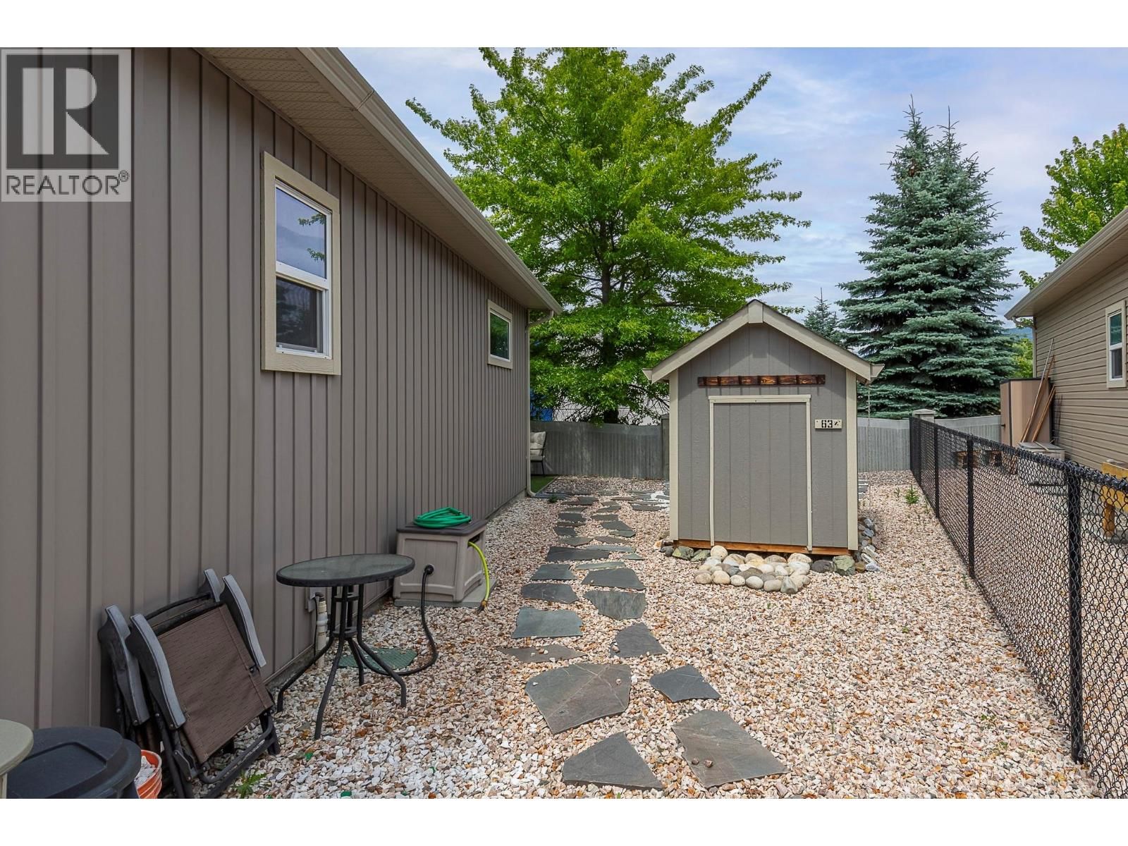 63 - 2100 55 AVENUE Image 22