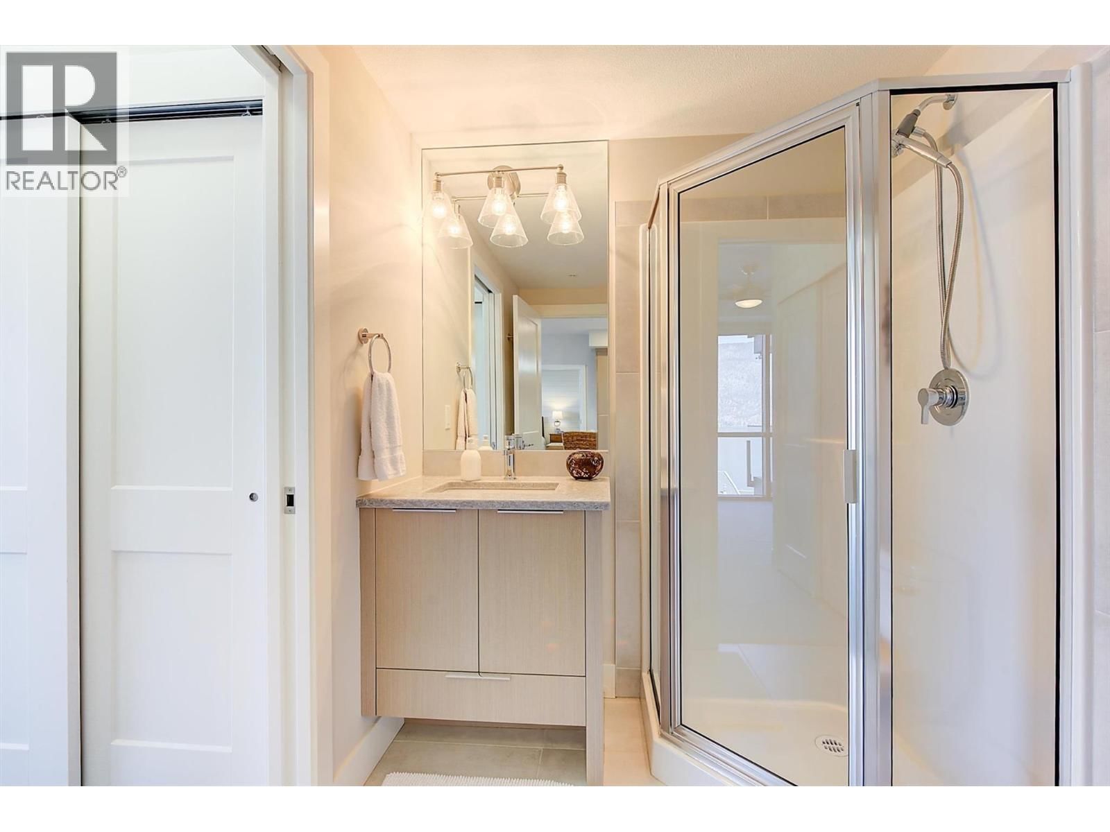 205 - 3475 GRANITE CLOSE Image 27