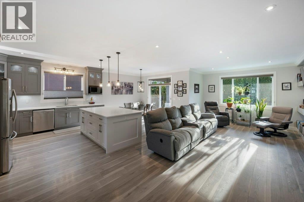 367 CHARDONNAY AVENUE Image 6