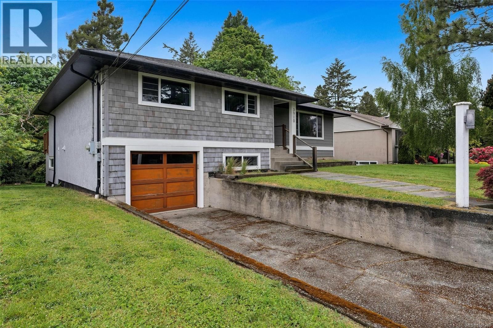 3910 Hobbs Street property photo