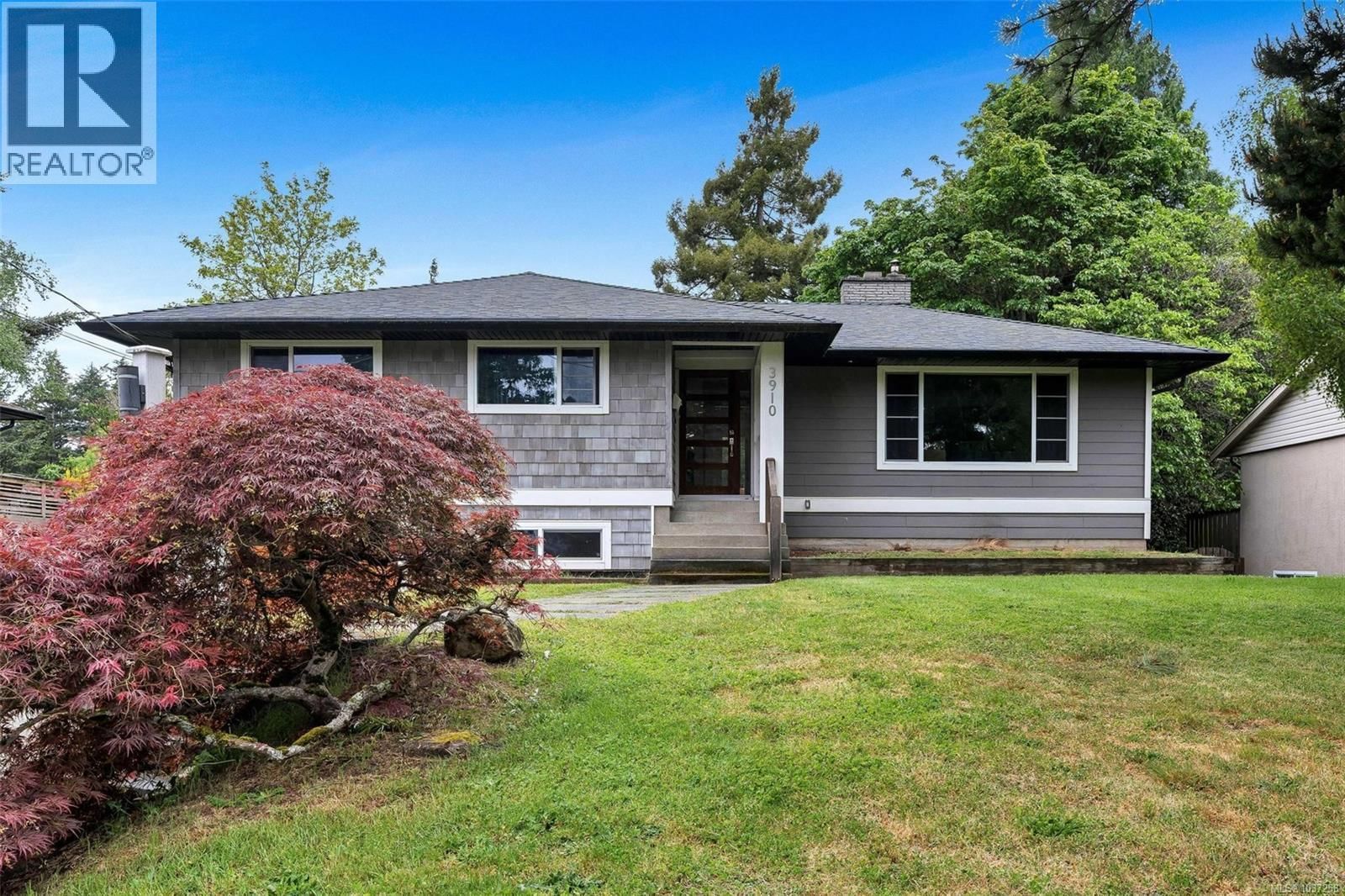 3910 Hobbs Street property photo