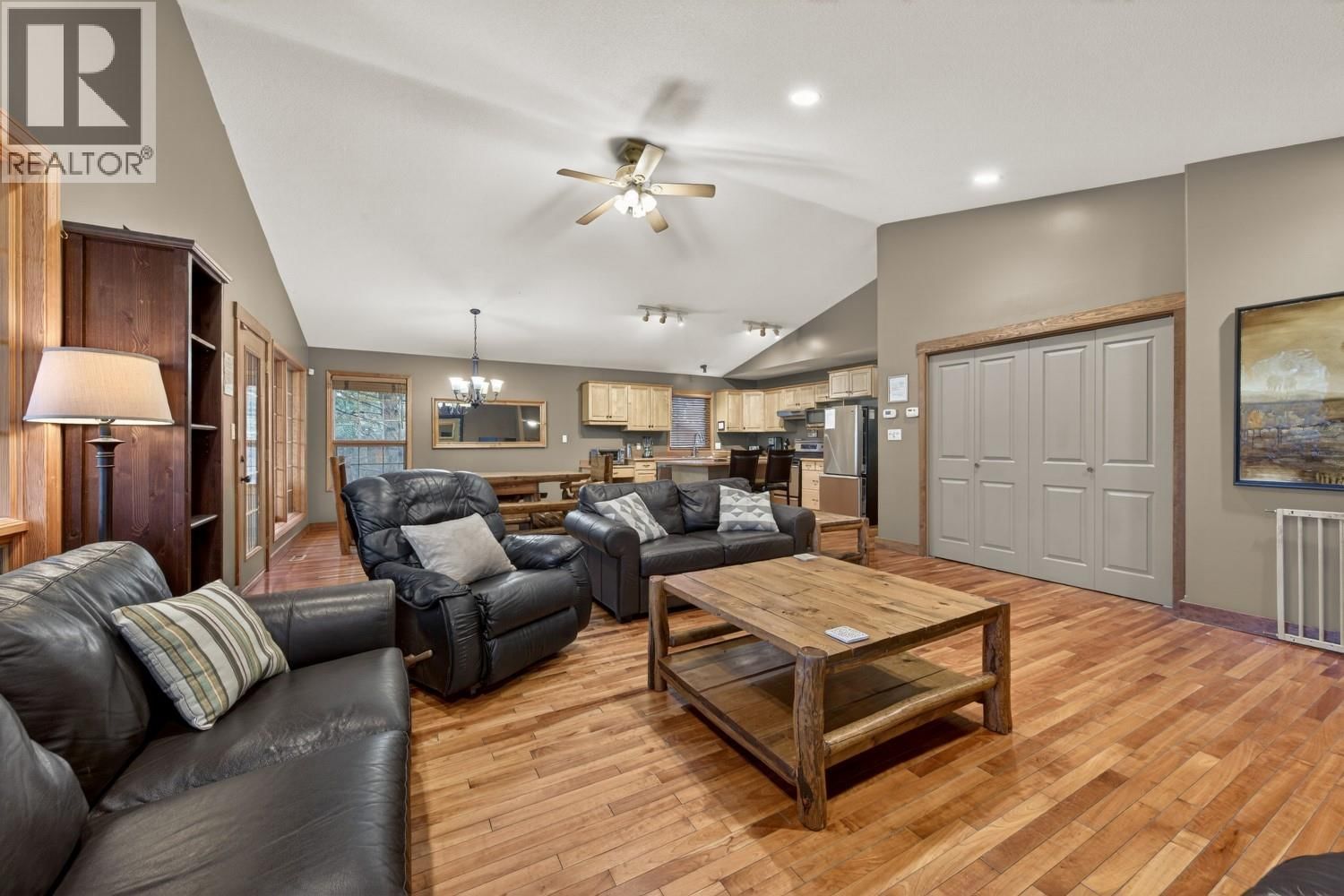 860 TIMBERMONT ROAD Image 13