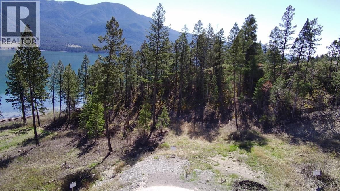  Columbia Lake Road, Fairmont Hot Springs, British Columbia V0B 1L2