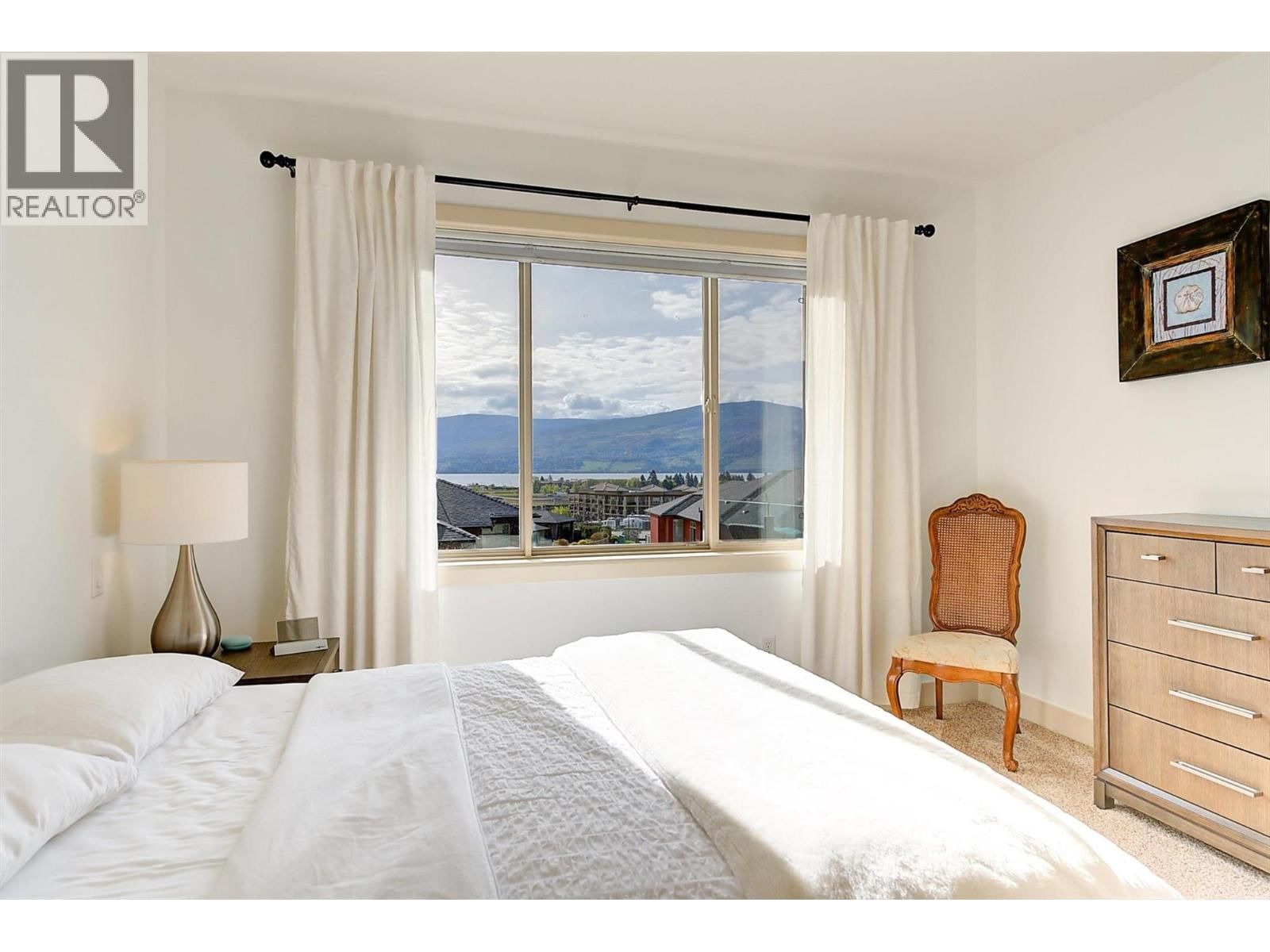 2135 MADERA COURT Image 22