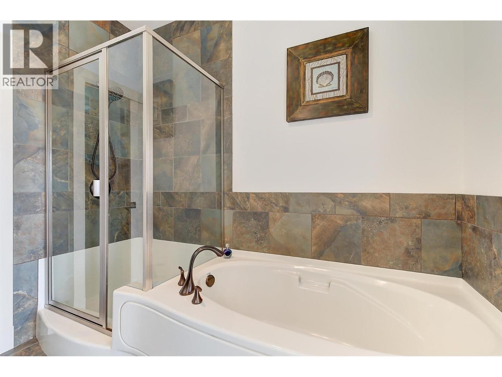 2135 MADERA COURT Image 25