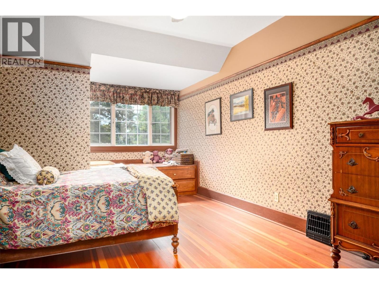 9310 KALAMALKA ROAD Image 58