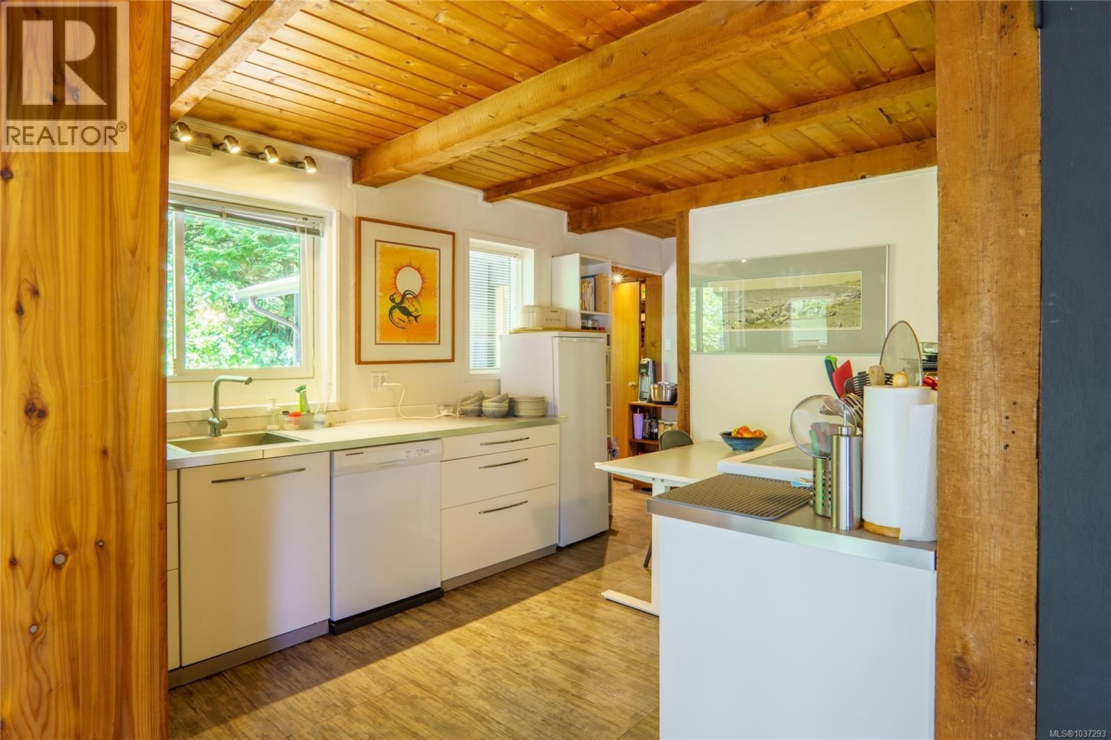 1334 Chesterman Beach Road property photo
