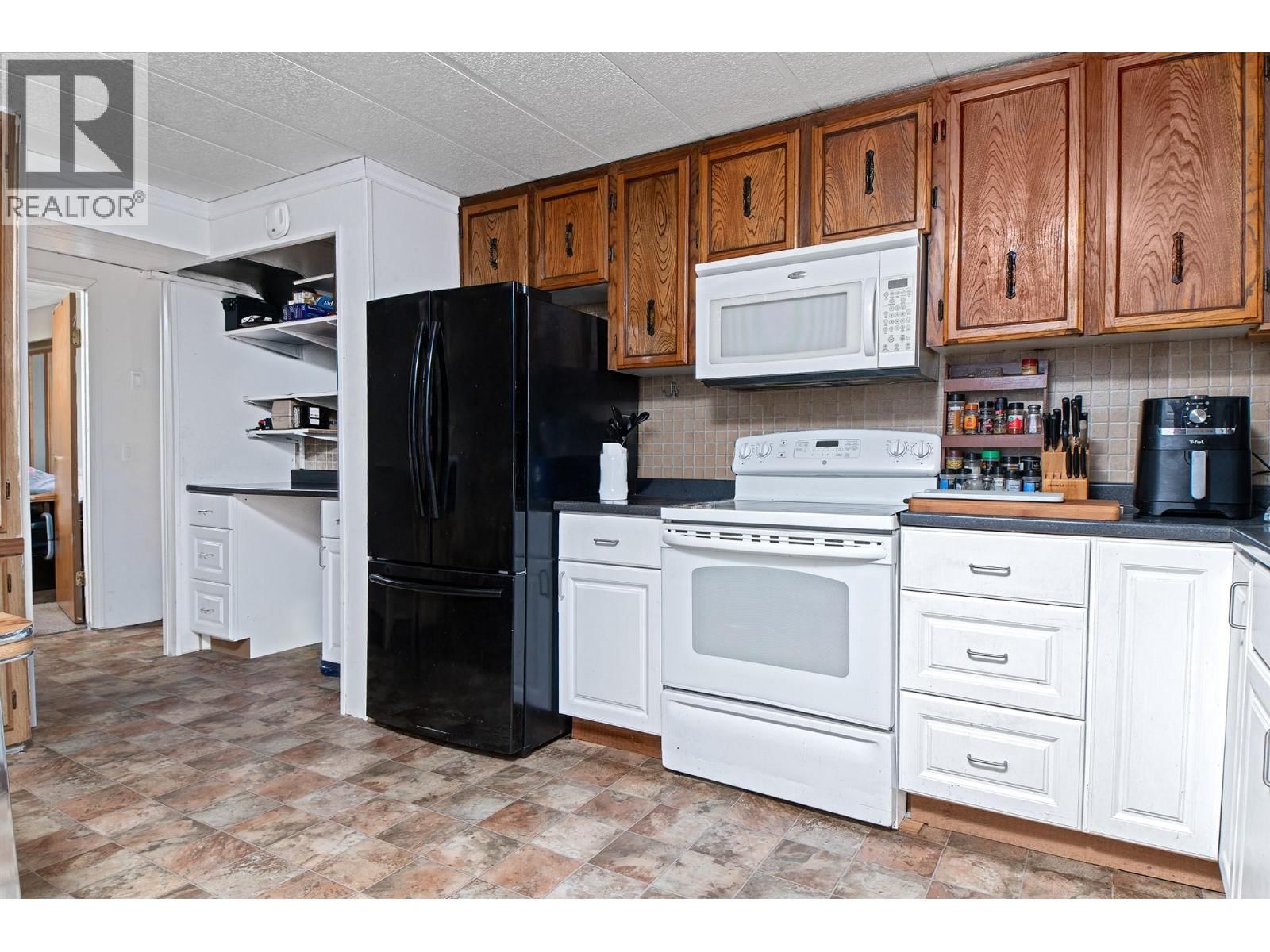 4717 GOAT RIVER NORTH ROAD Image 6