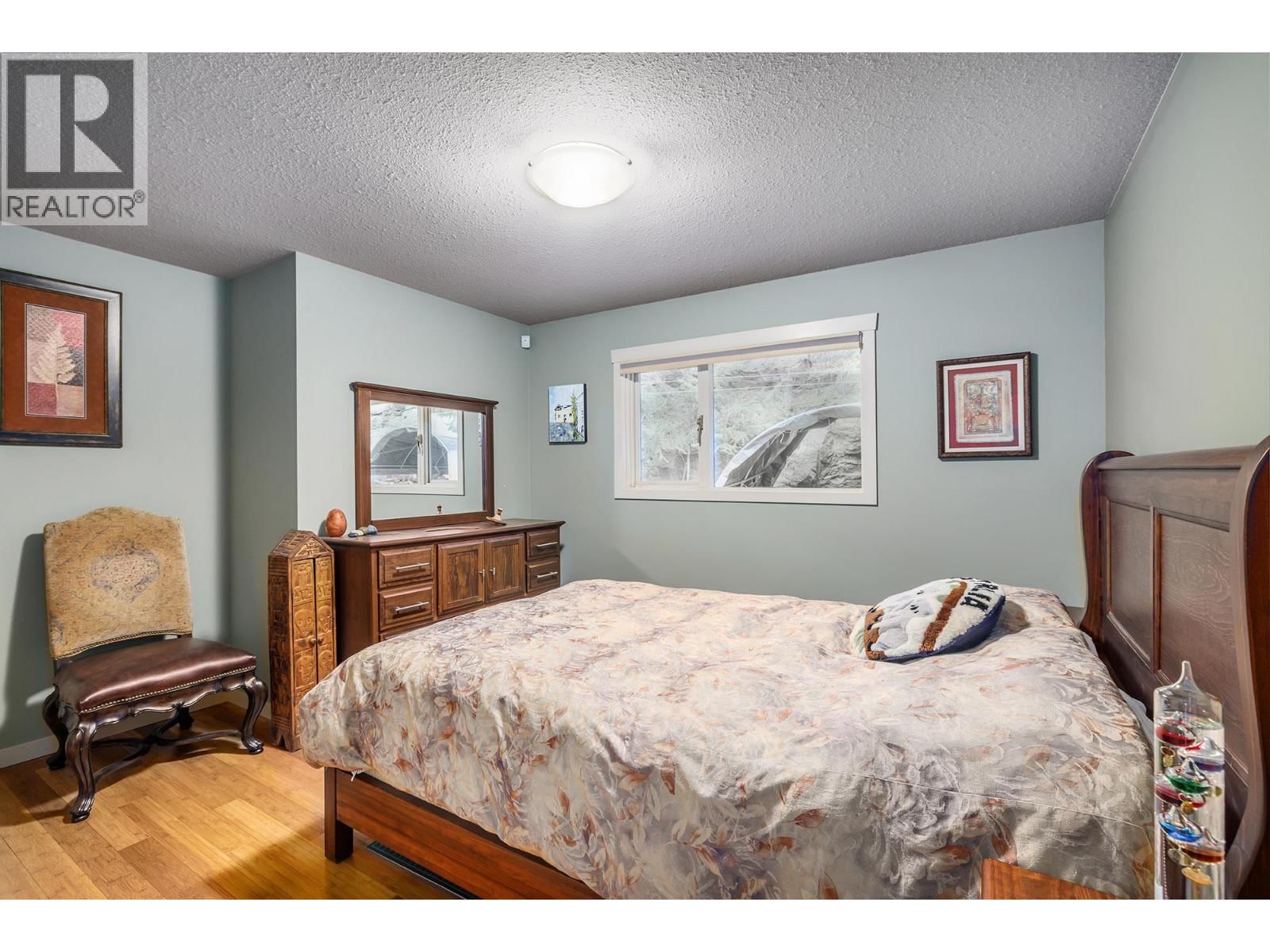 5715 LAKESHORE ROAD Image 20