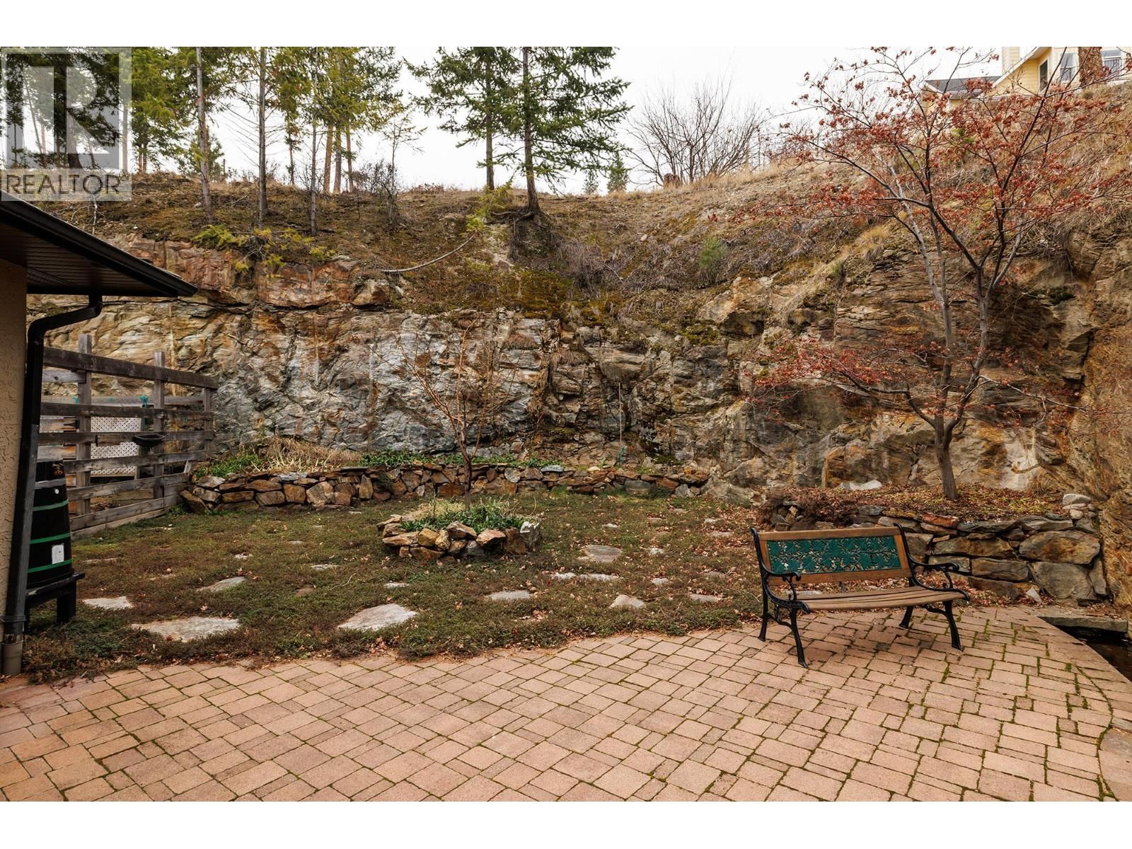 5715 LAKESHORE ROAD Image 25