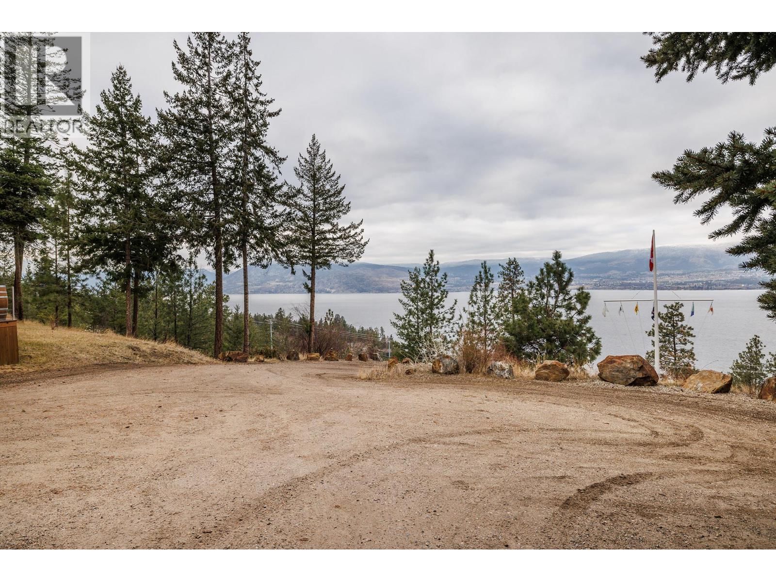 5715 LAKESHORE ROAD Image 30