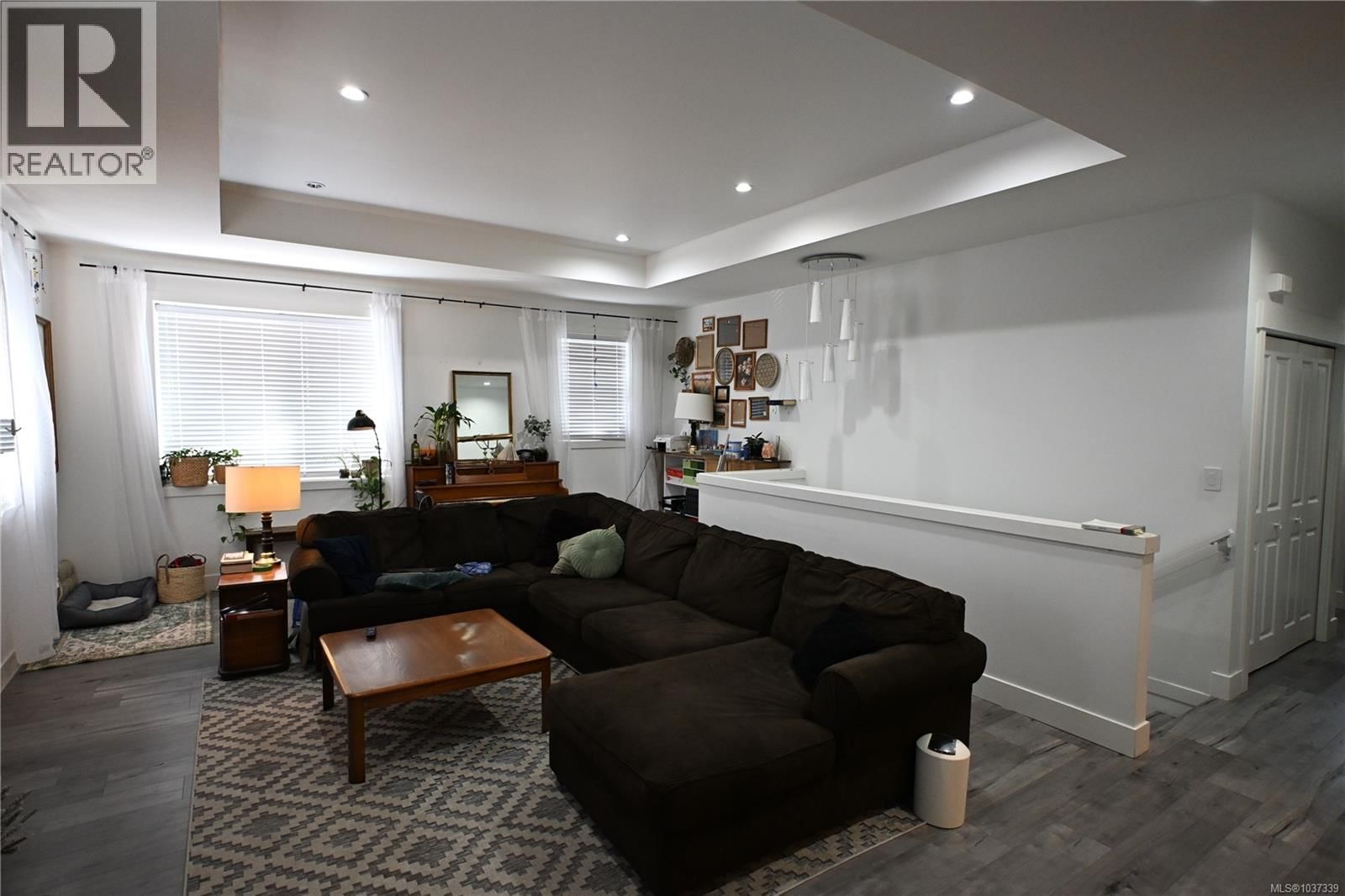 1656 Roberta Road property photo