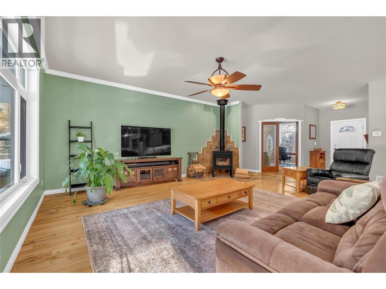 1084 SEVEN MILE ROAD Image 18