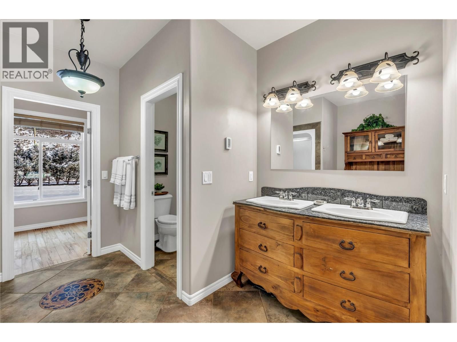 1084 SEVEN MILE ROAD Image 32