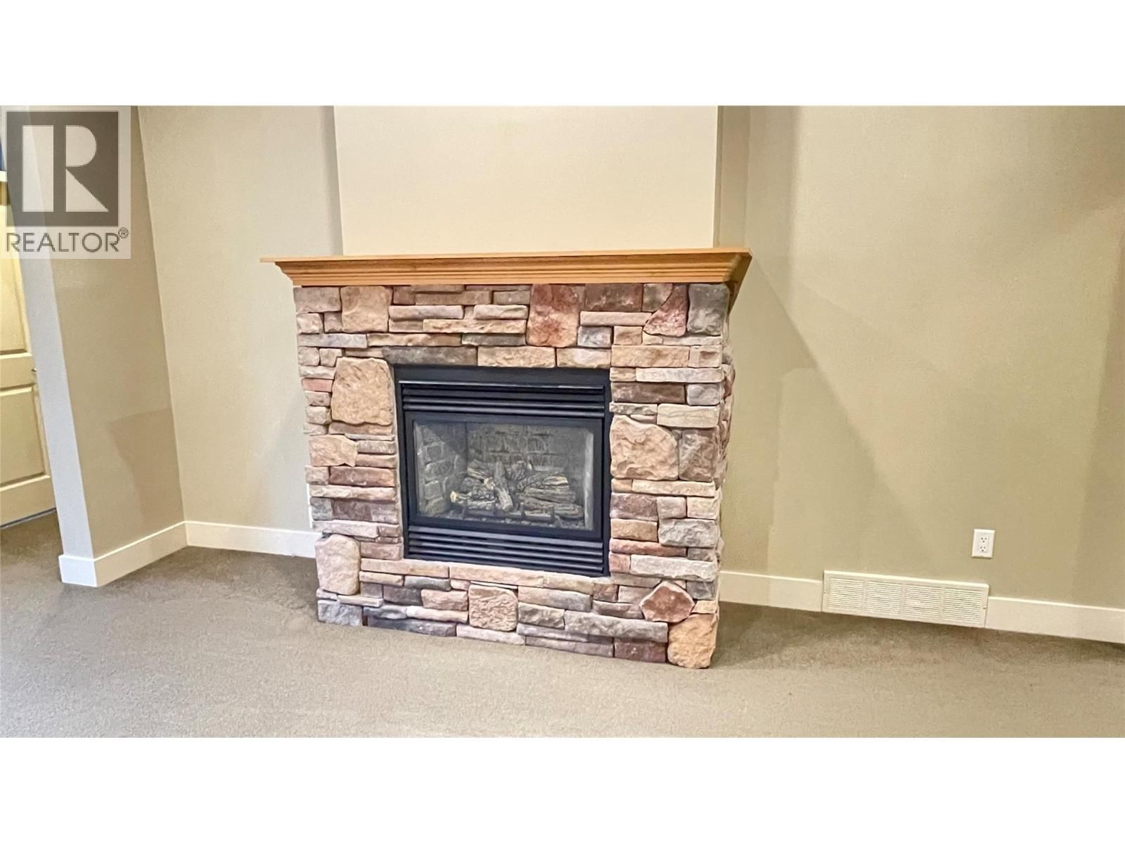 153 MASHIE CRESCENT Image 8