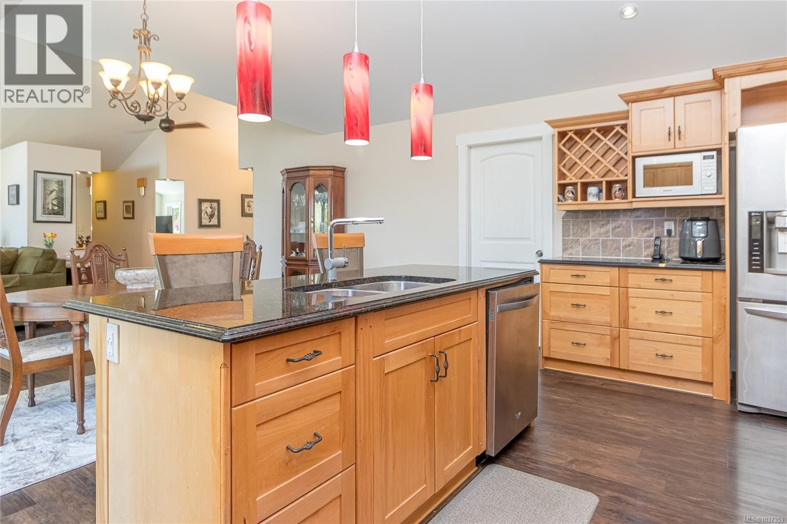 1737 Galvin Place property photo