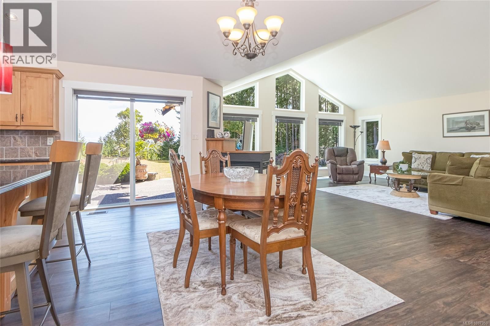 1737 Galvin Place property photo