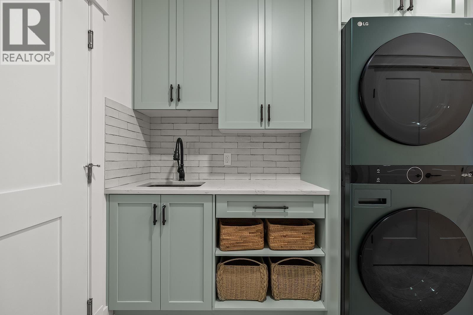 629 ALMANDINE COURT Image 35