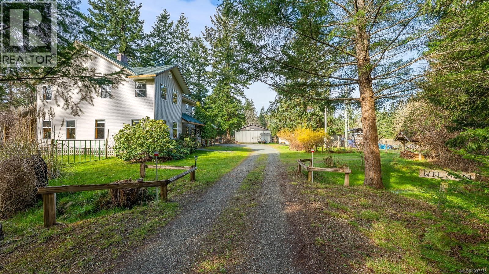 2187 May Road, Courtenay, British Columbia V9J 1X7