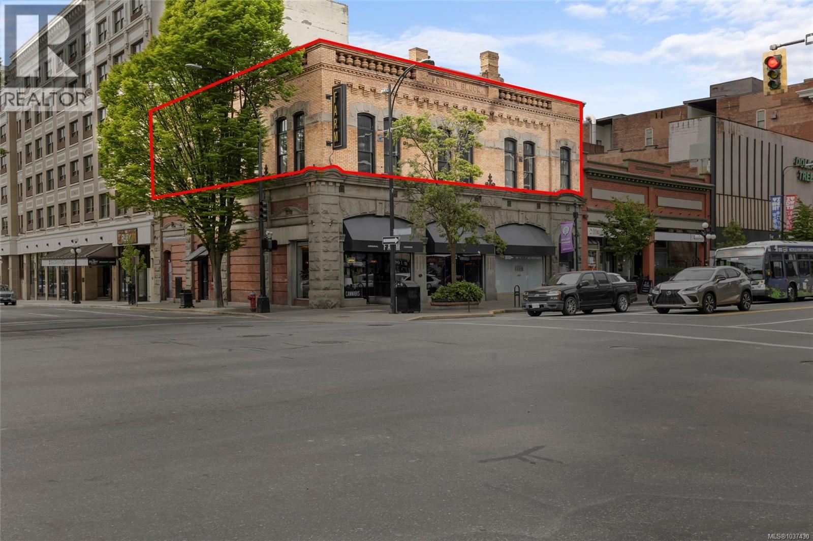 660 Johnson Street property photo
