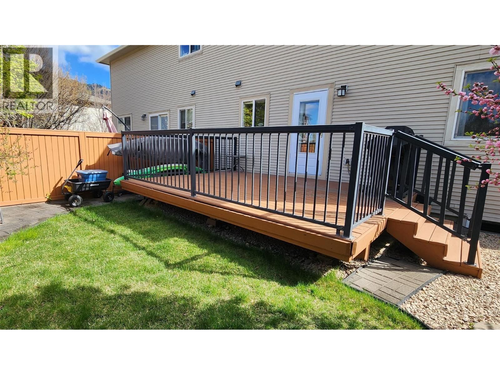 6 - 5200 DALLAS DRIVE Image 36