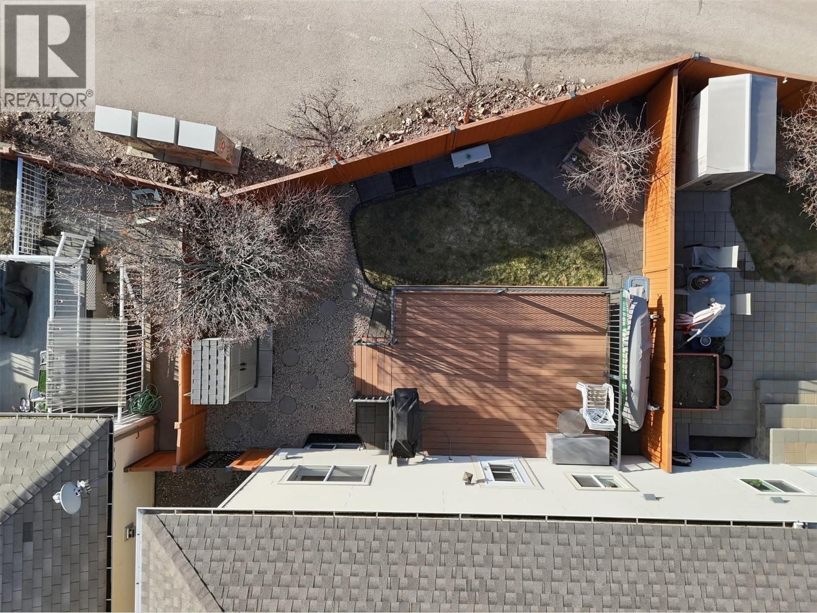 6 - 5200 DALLAS DRIVE Image 38