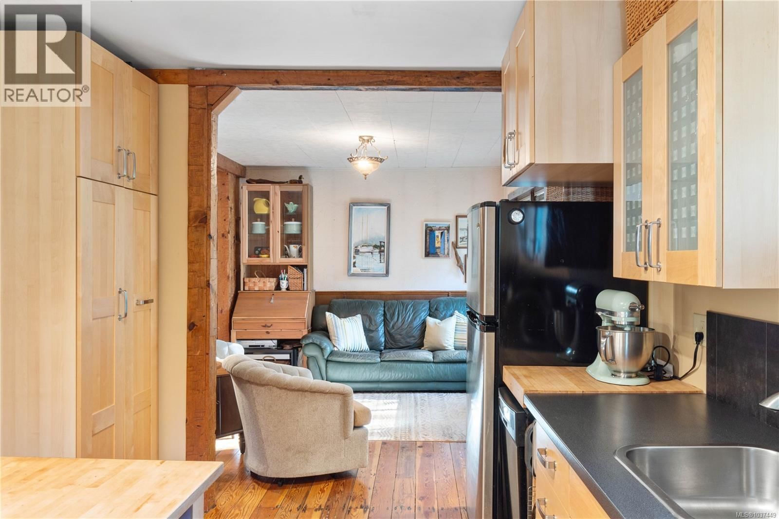Listing Image 22