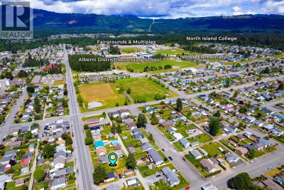 3919 10th Avenue | Port Alberni British Columbia | Slide Image Two