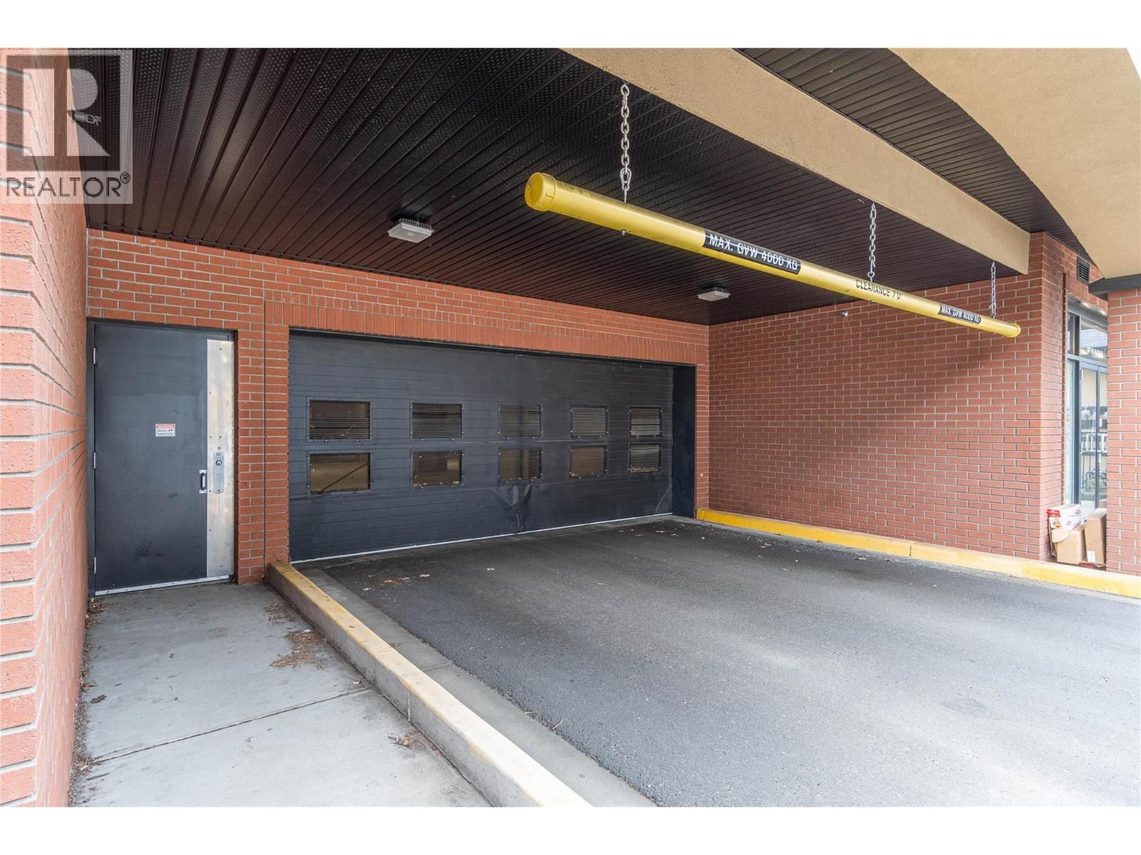 106 - 765 MCGILL ROAD Image 3