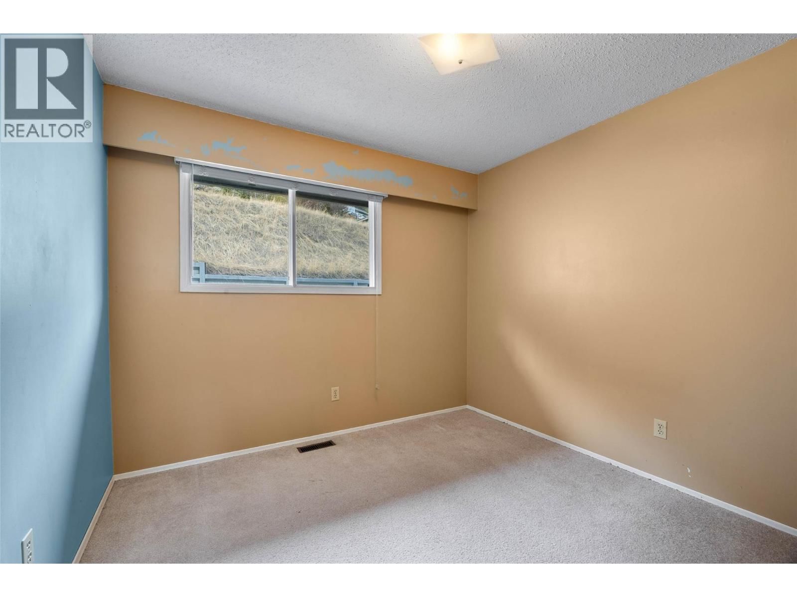 1398 CRESTWOOD DRIVE Image 17