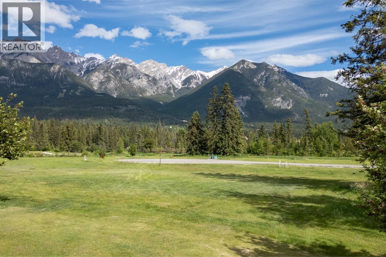  RIVERSIDE Drive, Fairmont Hot Springs, British Columbia V0B 1L1