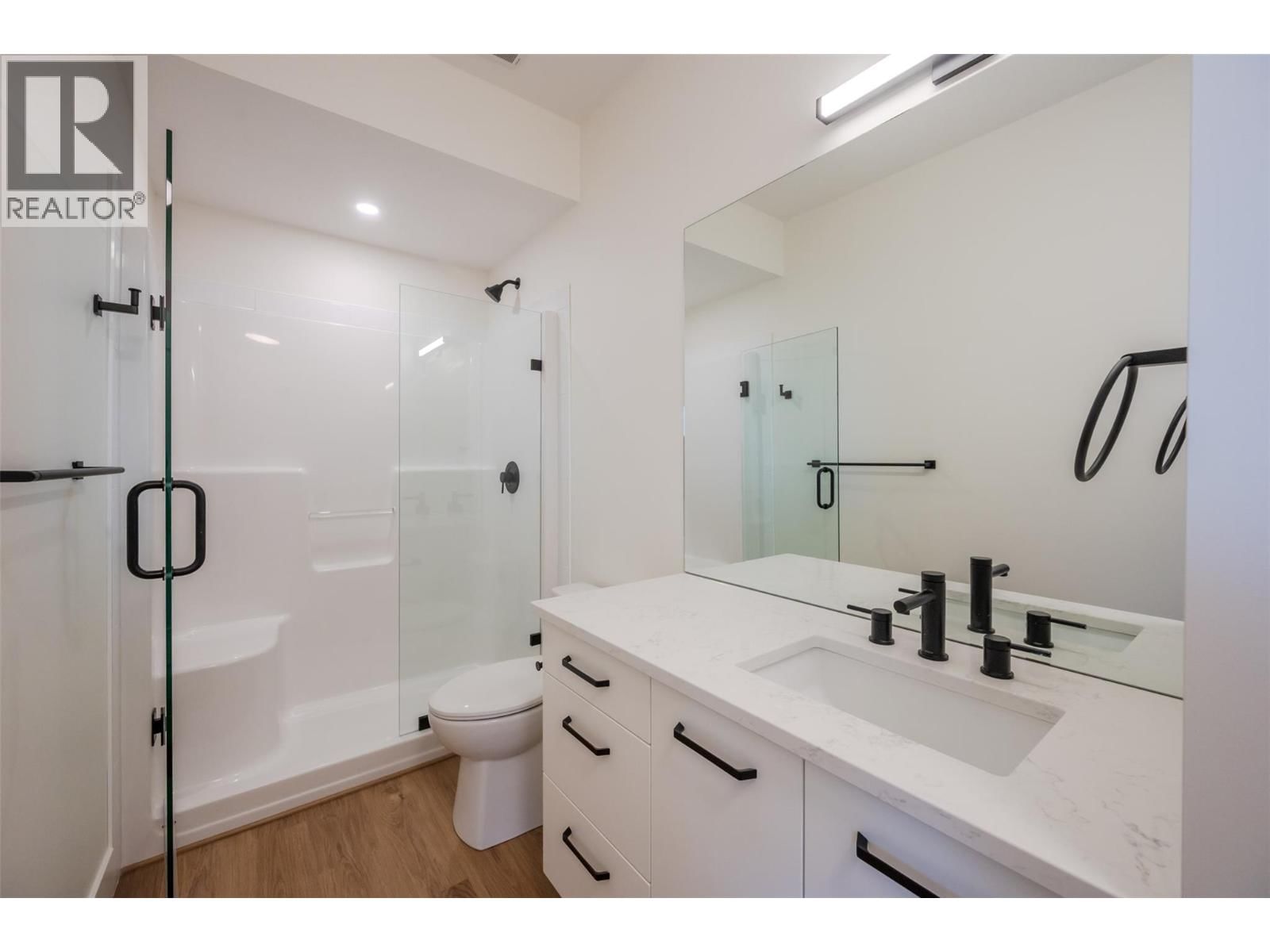 1075 ELK STREET Image 39