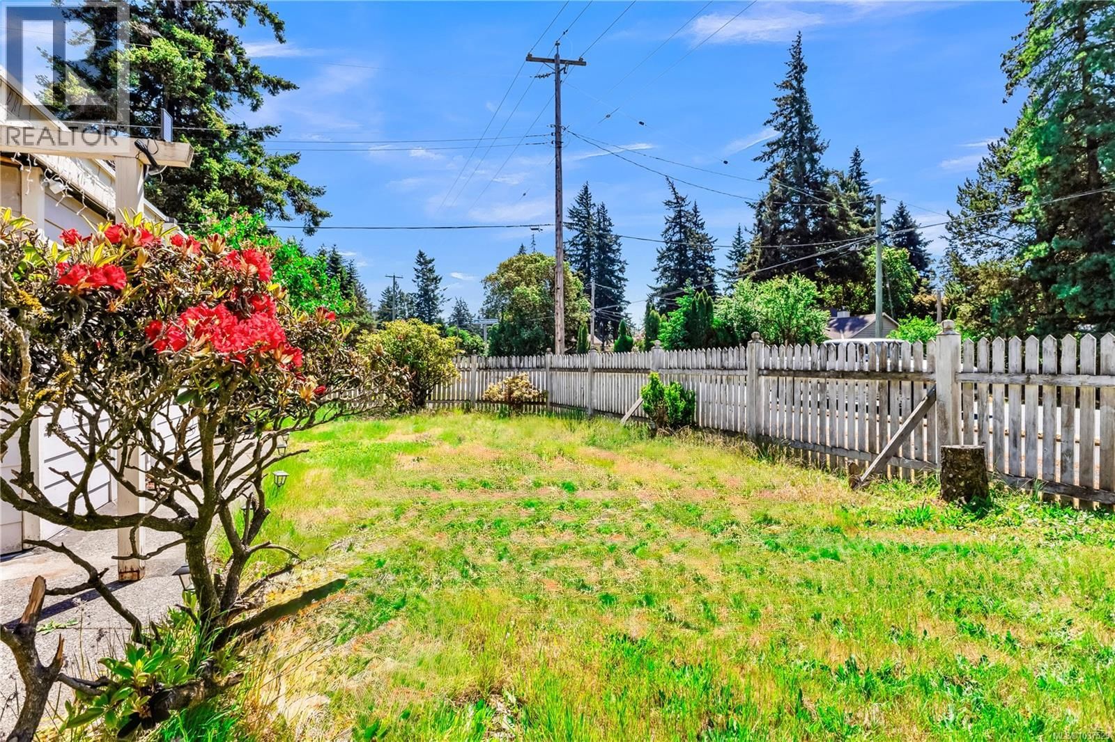 726A Kelly Road property photo