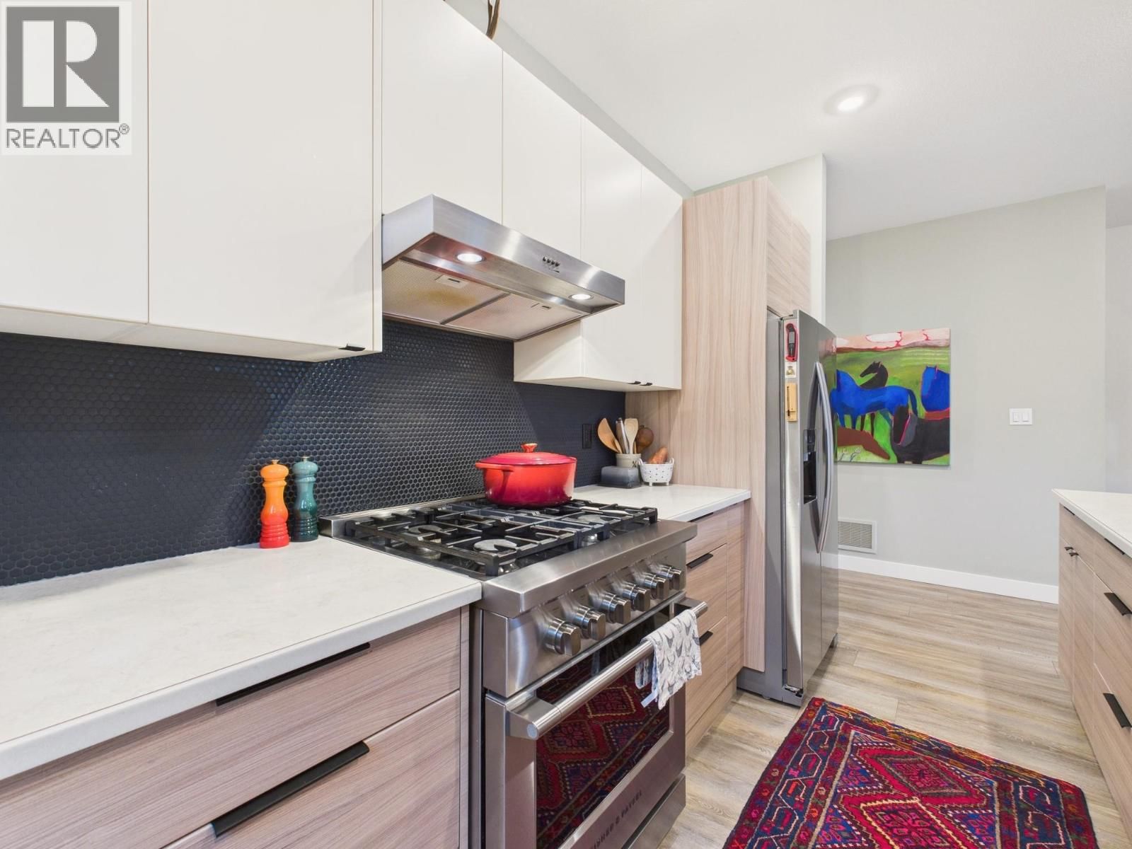 11 RAVEN COURT Image 15